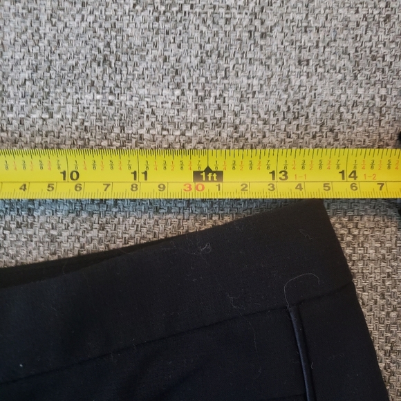 JUICY COUTURE-WOMEN BLACK DRESSY SHORTS SIZE 2 - Picture 6 of 8